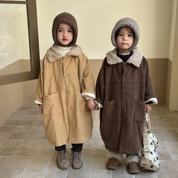 Детское вельветовое пальто Осень-зима, бархатная утепленная ветровка для мальчиков, хлопковые флисовые теплые длинные пальто в стиле ретро для маленьких девочек, топы в стиле ретро