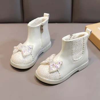 Зимние ботинки для девочек 2023 года, зимние уличные теплые плюшевые детские ботинки, модные хлопчатобумажные ботильоны принцессы с милым блестящим бантом для детей