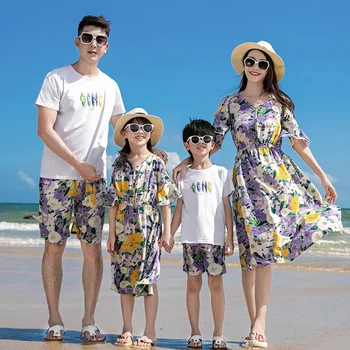 Летняя пляжная одежда для семьи, платья для мамы и дочки, хлопковые футболки и шорты для папы и сына, подходящая одежда для пары на берегу моря