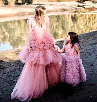 Розовое бальное платье с V-образным вырезом, пышное вечернее платье из тюля, платье дочери для фотосессии, наряд для родителей и детей, Мягкие свадебные платья Изображение 2